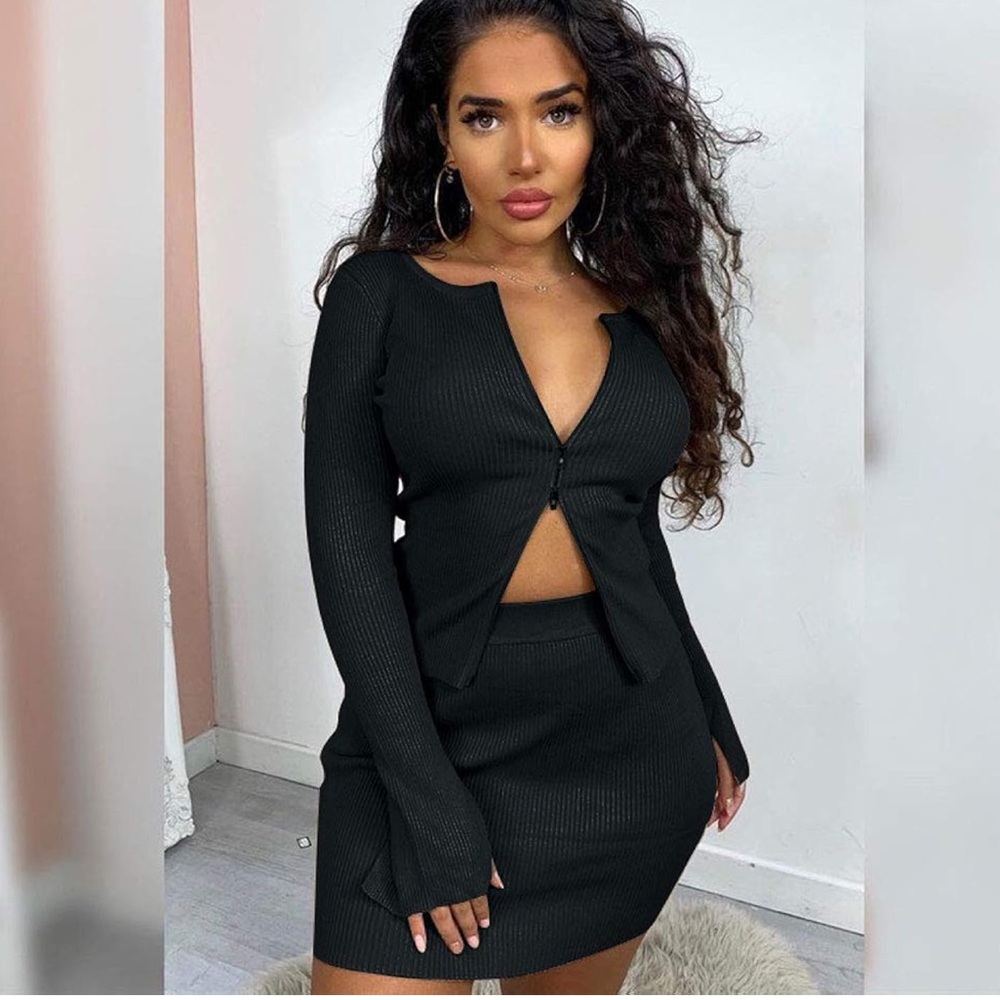 🎉Effortless Ribbed knit versatile two-piece set for day-to-night style